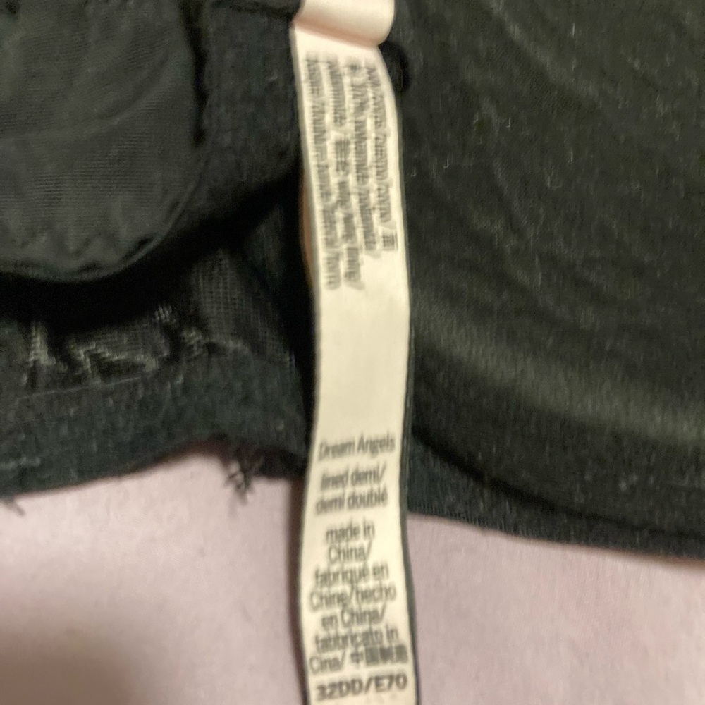 Cream and Black Seamless Underwire Bras with Lace - Picture 3 of 4